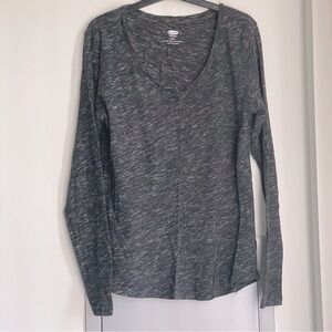 💗 OLD NAVY Gray Long Sleeve Tee